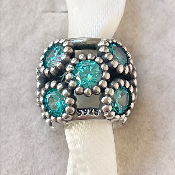 Pandora Studded Lights Charm | Retired - Picture 4 of 4